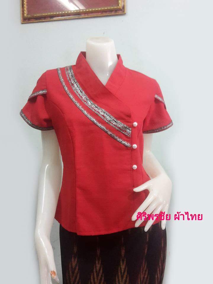 เสื้อผ้าไทยพื้นเมืองสีแดง #เสื้อผ้าฝ้ายสีแดง เสื้อม้อฮ่อม #เสื้อทำงานผ้าไทยสีแดง #เสื้อผ้าฝ้ายสีแดง แต่งผ้าแถบดอกเล็ก #เสื้อผ้าทอพื้นเมืองสีแดง #เสื้อผ้าไทยใส่ทํางานสีแดง แดง XL=38