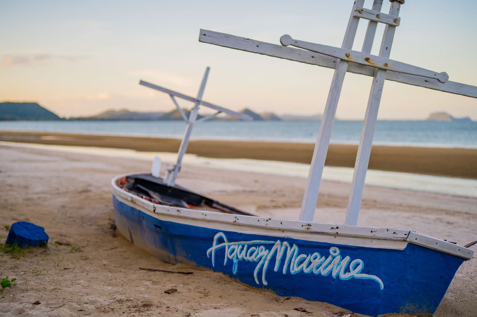 HR15064 บ้านพักติดทะเล The Ocean Beach Villa, Sam Roi Yod.