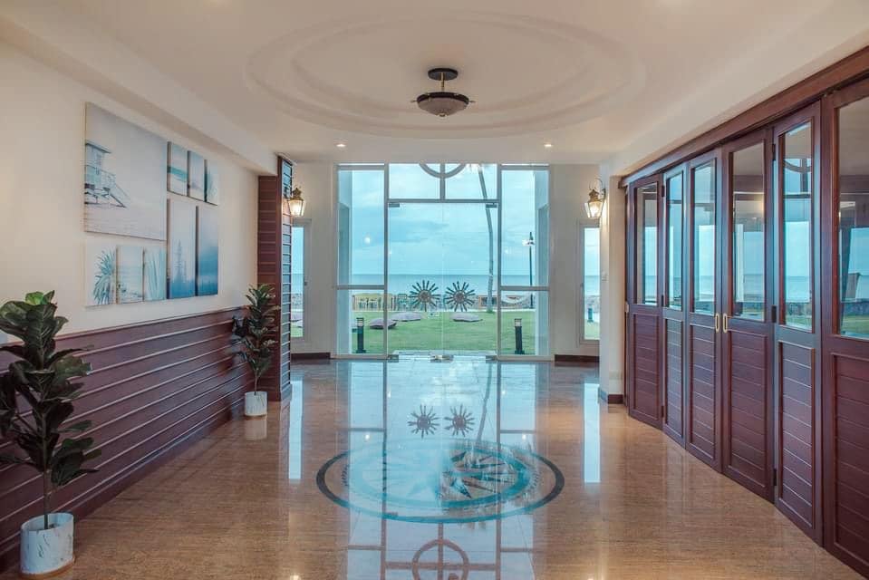 HR15042 บ้านพักติดทะเลหัวหิน The Sunny Beach Villa