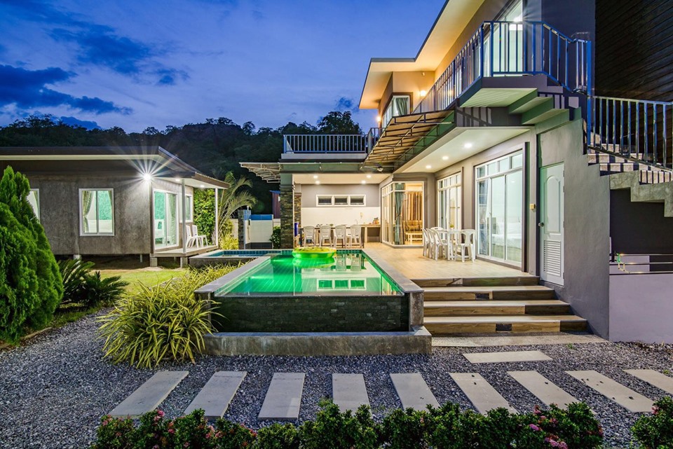 HR 5005 บ้านภูผา คาราโอเกะ โต๊ะพูล