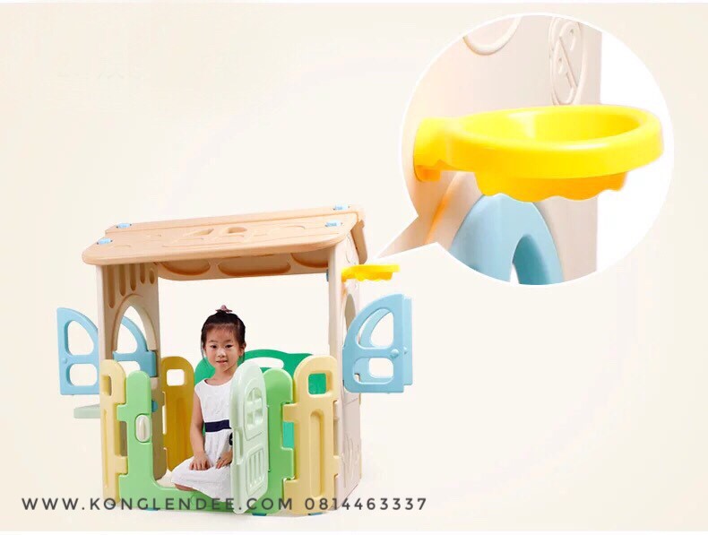 บ้านของเล่นกลางสวน