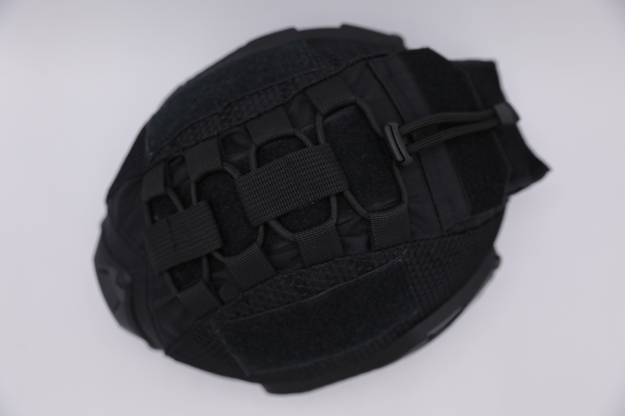 ผ้าคลุมหมวกฟาส Gen3 (ผ้าคลุมหมวกฟาส-ตาข่าย) Mesh Fast Helmet Cover คุณสมบัติ : #ผ้าคลุมหมวกสำหรับ หมวกfast #ตัวผืนผ้าคลุมมีขนาดใหญ่กว่าไซค์ทั่วไปในท้องตลาด ทำให้เมื่อติดตั้งแล้วจะครอบคลุมหมวกได้ดีกว่า และ จัดทรงได้ง่ายกว่า #กระชับยิ่งขึ้นด้วยสายปรับรัด #ม