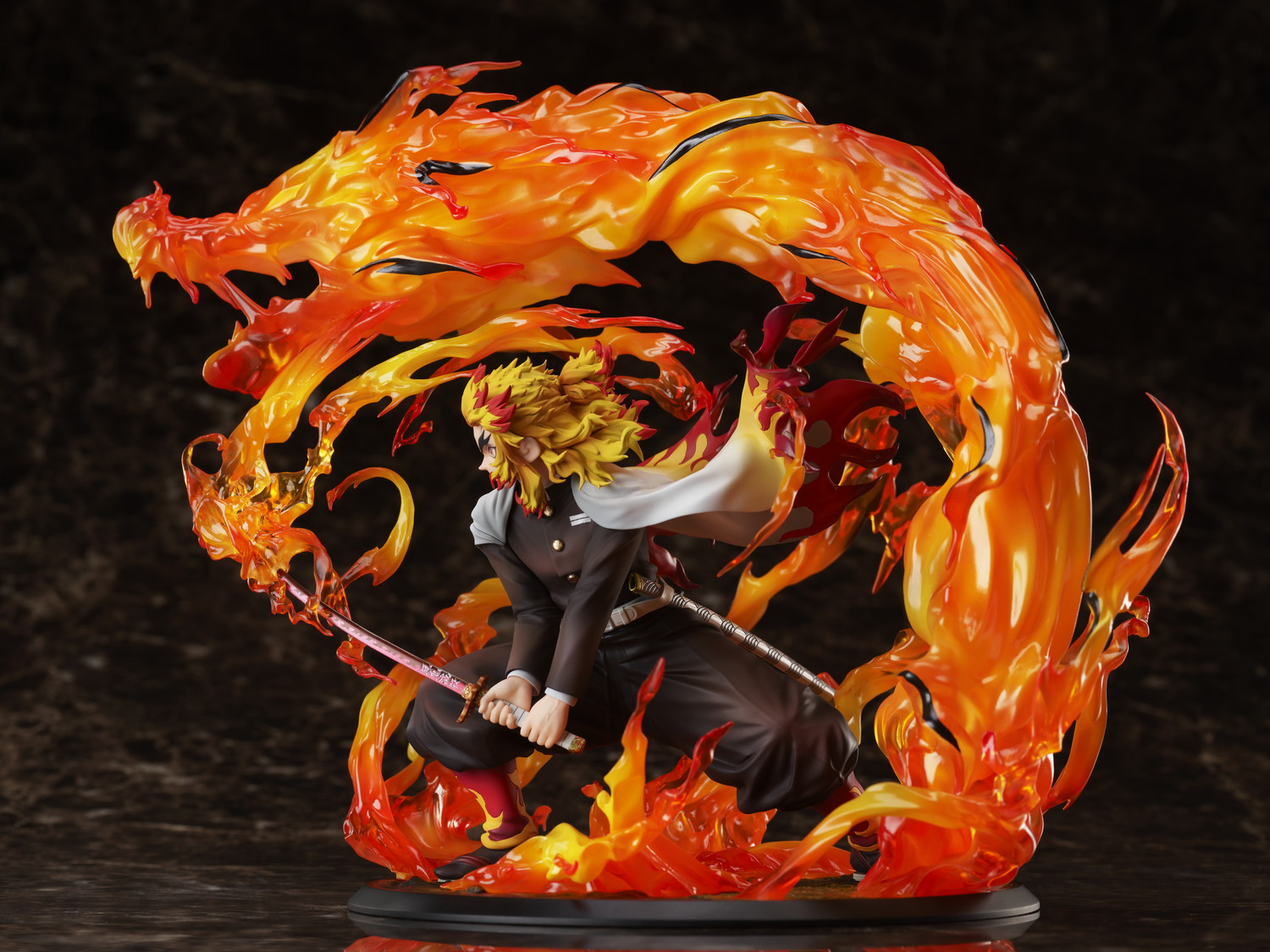 เปิดจอง : Demon Slayer: Kimetsu no Yaiba Kyojuro Rengoku 1/8scalefigure