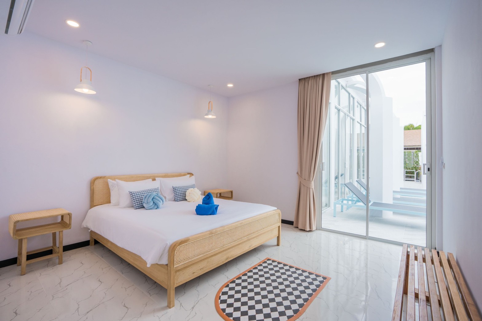 HR15059 บ้านพักติดทะเลชะอำ The Mira Beach Cha Am