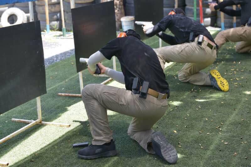 New.ซองปืน Cytac 🔰 ปลดไวด้วยนิ้วโป้ง 🔰 📌Sig p320sp 📌Glock17,22,31 📌Glock19,23,32 📌Glock43 📌บาเรตต้า 92f 🔰 ใน1ชุด มาพร้อมซองปืนที่สามารถปลดไวออกจากเพลตได้ และ ซองแม็คกาซีนเดี้ยว 1 ชุด 🔰