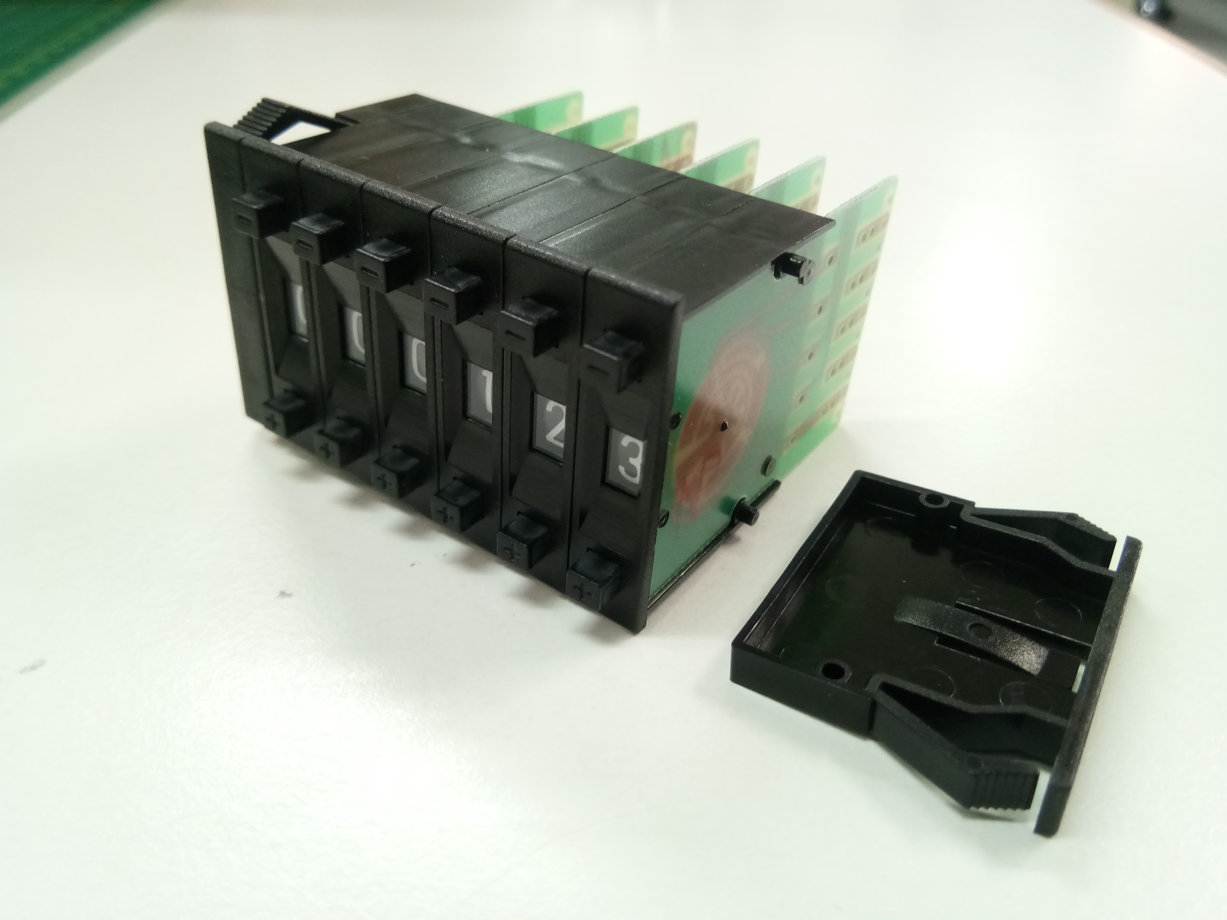 ฝาปิด Thumbwheel Switch HAMPOLT สำหรับ PF31