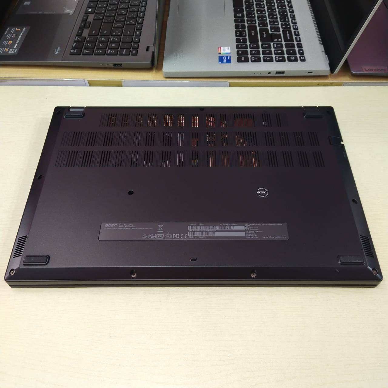 ACER NITRO V15 ANV15-41-R488 สภาพเครื่อง 99% (ประกันศูนย์ Onsite 27/05/2028)