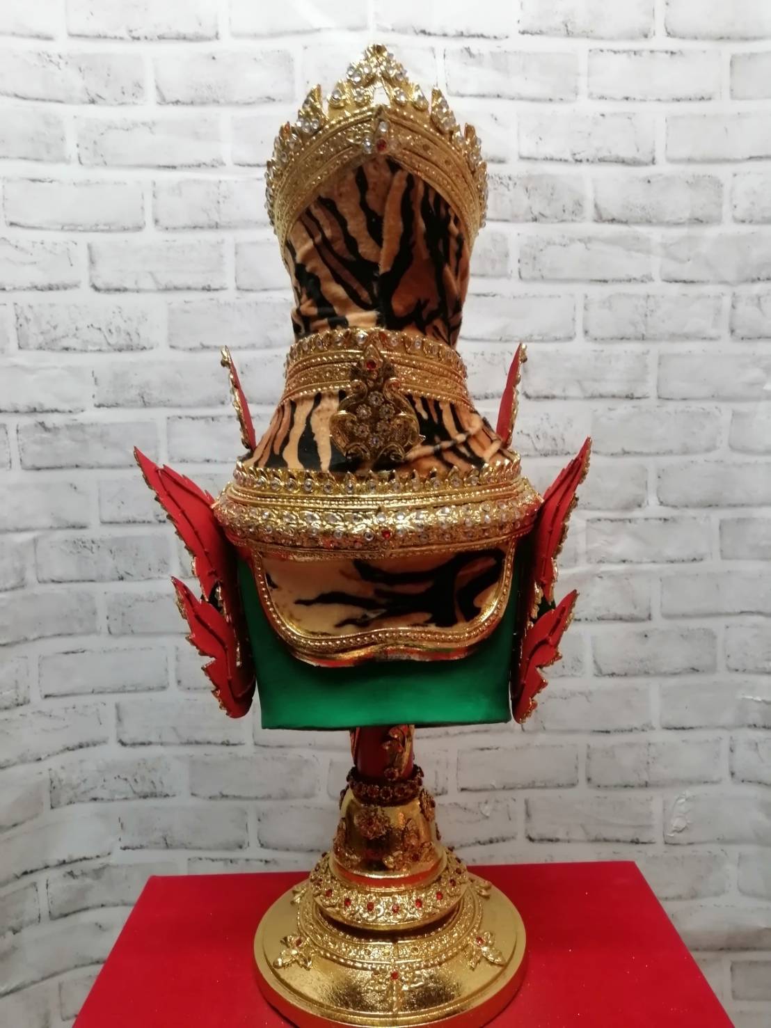 ปู่เพชรฉลูกัณฐ์