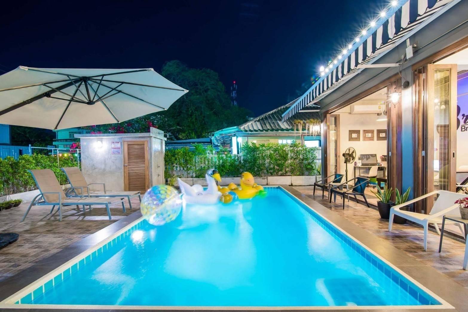 HR 15001 บ้านพักชะอำ บ้านบรอนซี่