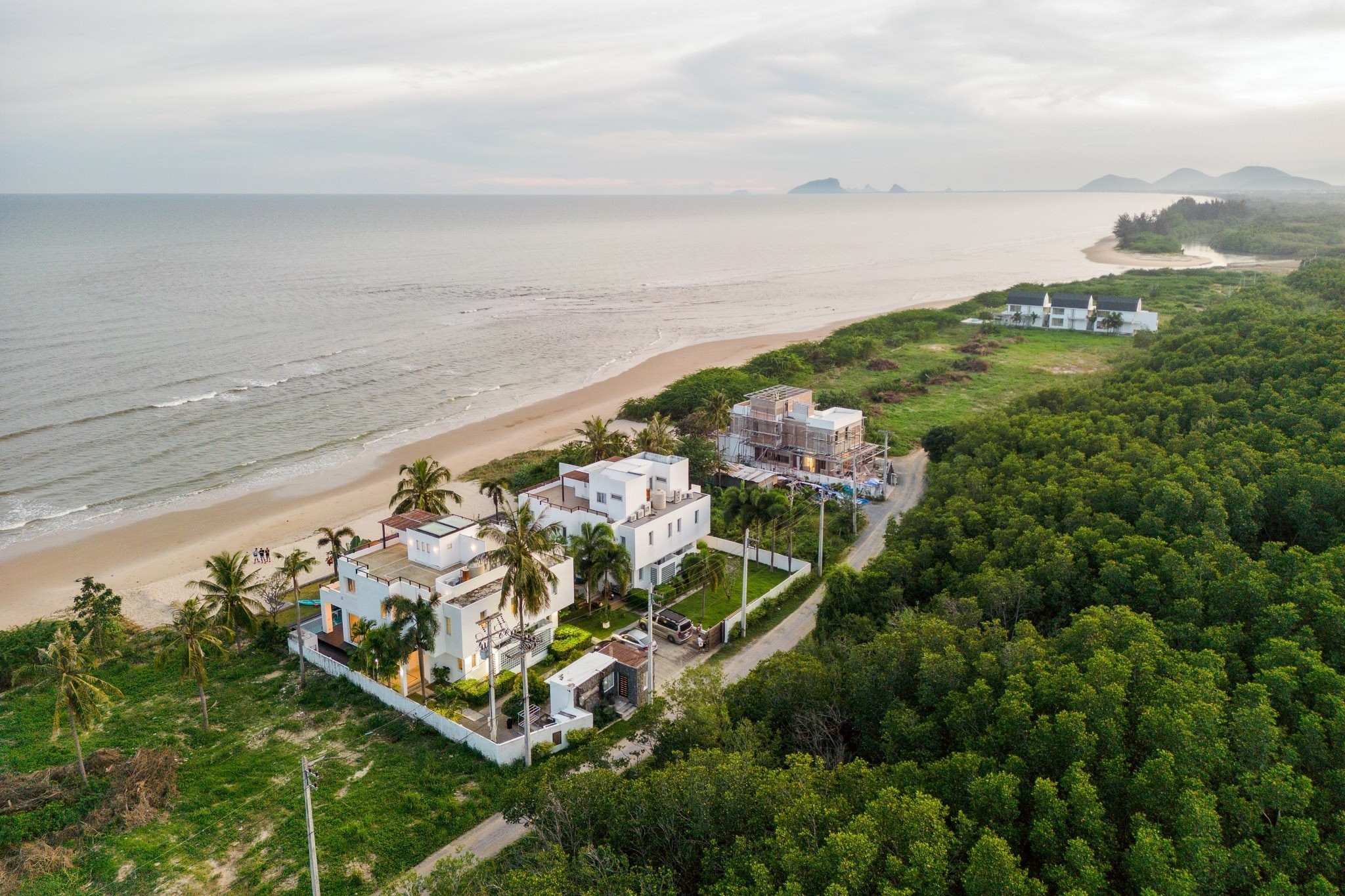 HR15088 บ้านพักติดทะเล S Beach pool villa Kuiburi