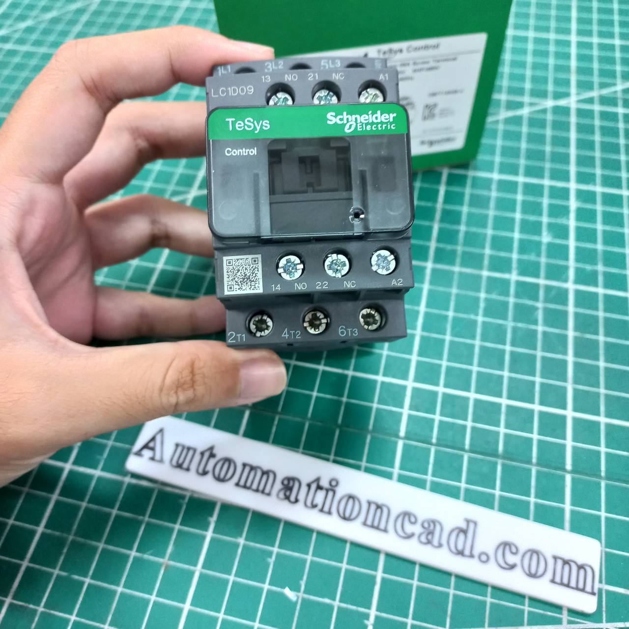 LC1D09M7 แมกเนติก คอนแทคเตอร์ SCHNEIDER MagneticContactor LC1D09M7 coil 220VAC ทนกระแสได้ 9A
