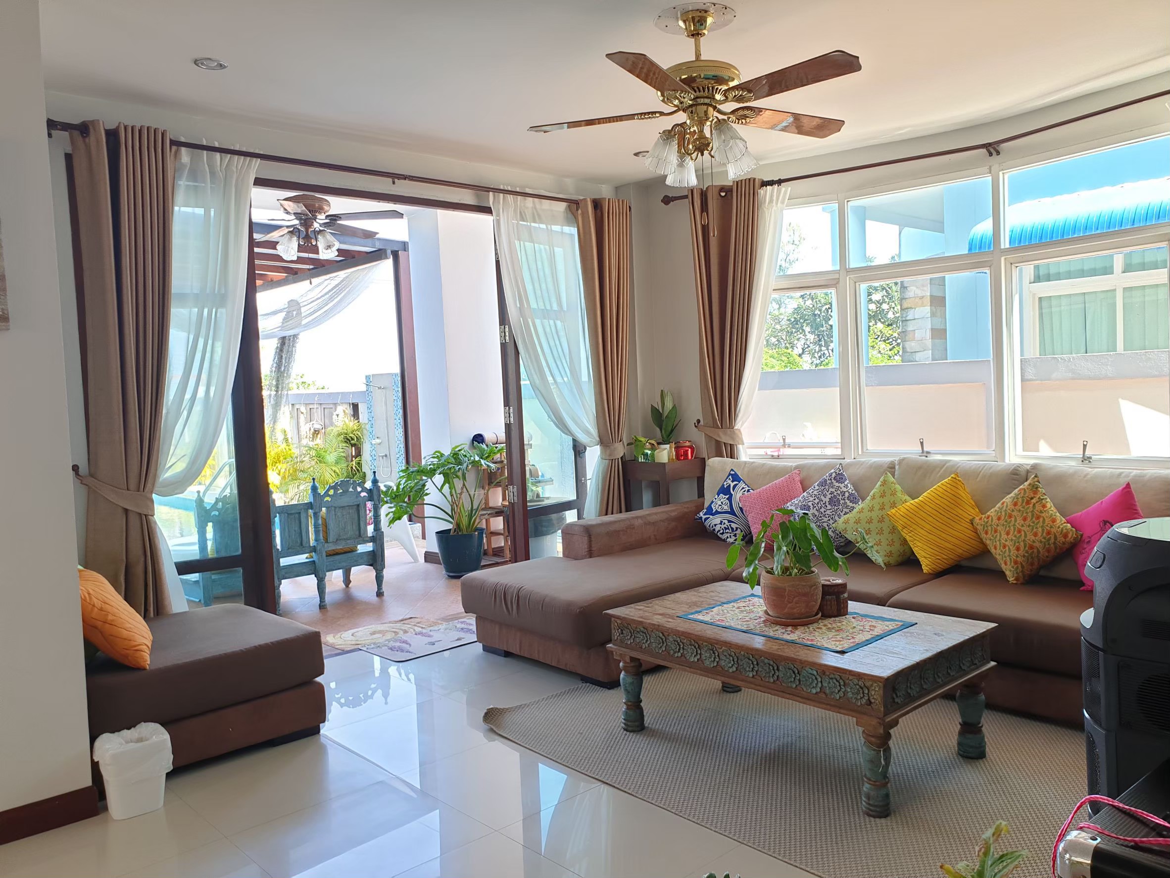 HR15054 บ้านพักติดทะเลปราณบุรี The Khirin villa