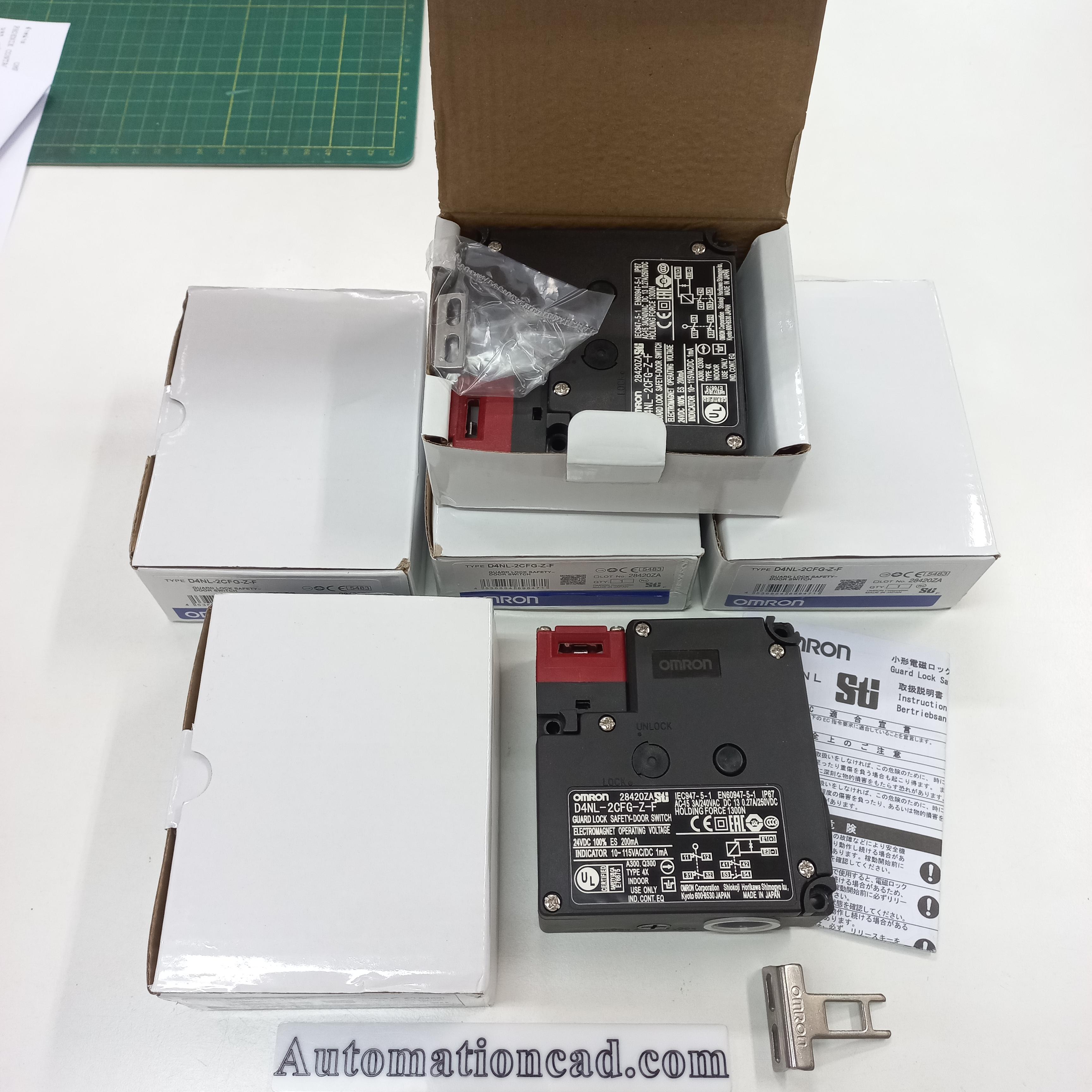 Safety Door Switch OMRON สวิตช์ประตูนิรภัย รุ่น D4NL-2CFG-Z-F