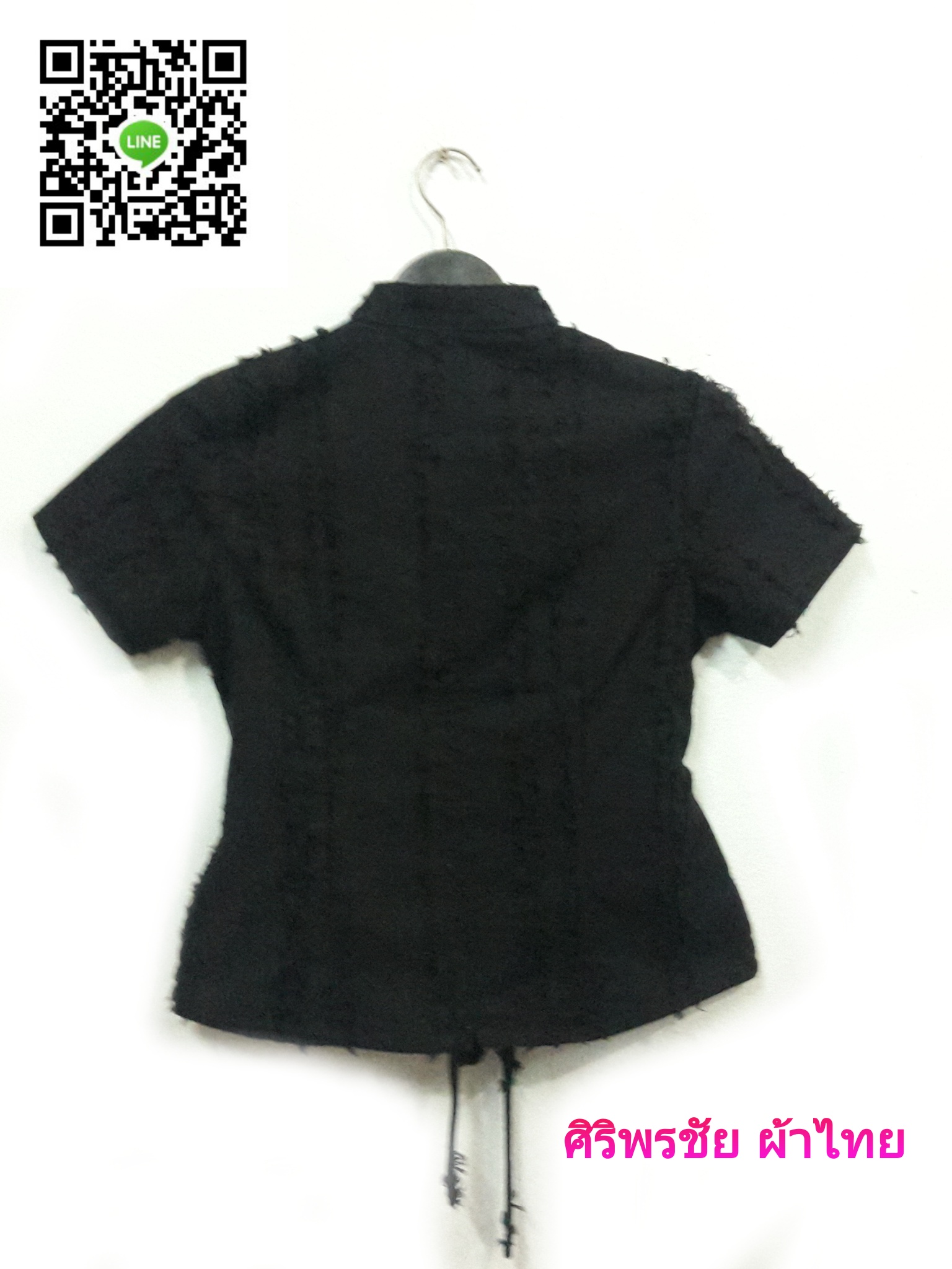 เสื้อผ้าไทยสีดำ เสื้อผ้าฝ้ายสีดำ เสื้อใส่ผ้าซิ่นสีดำ เสื้อผ้าฝ้ายสีดำคอจีนกระดุมจีนผ้าปั่นซีฟหลัง