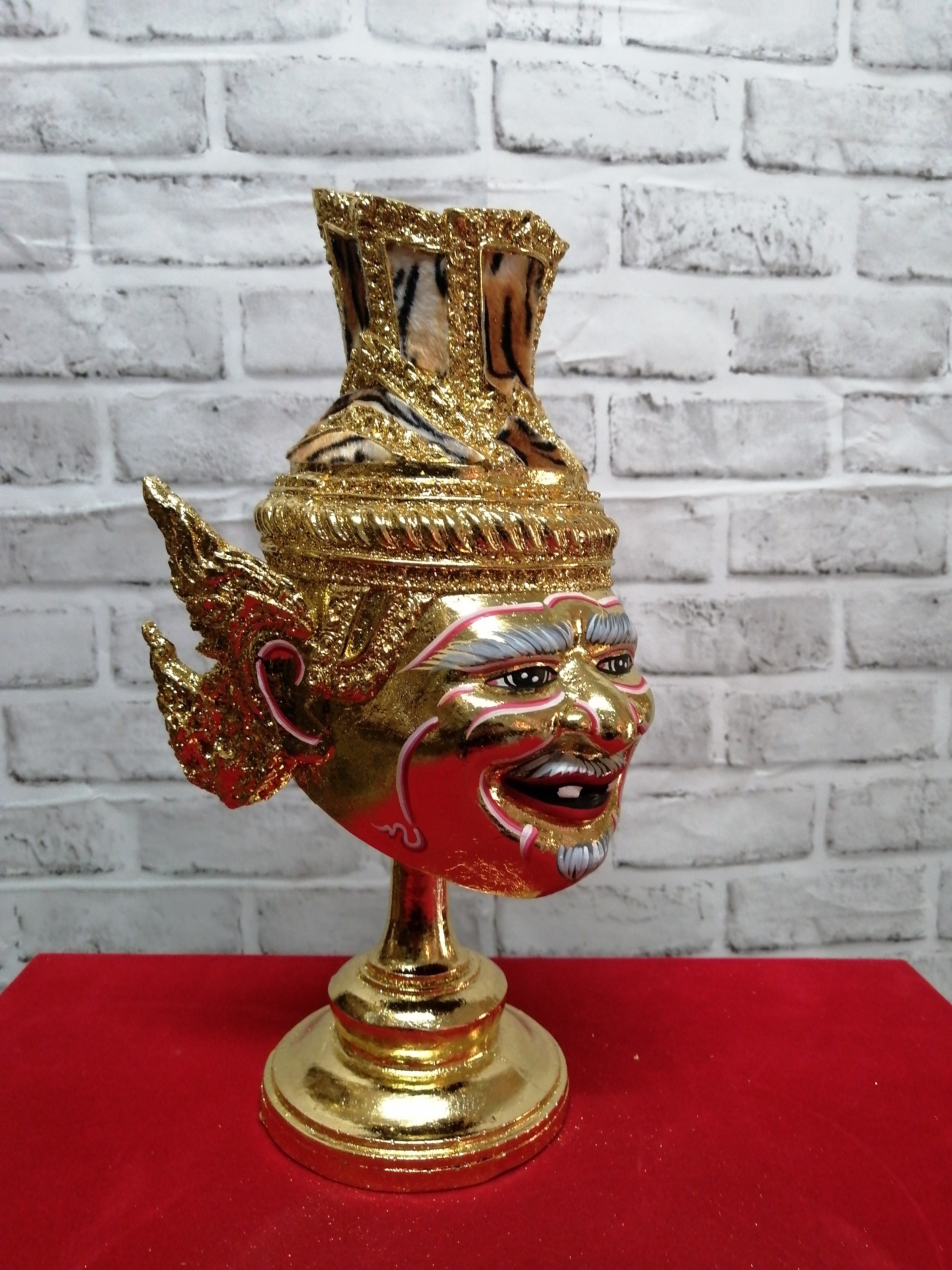 เศียรครู พ่อแก่ พระพรตมุณี ขนาดผลส้มโอ พร้อมฐานปิดทอง