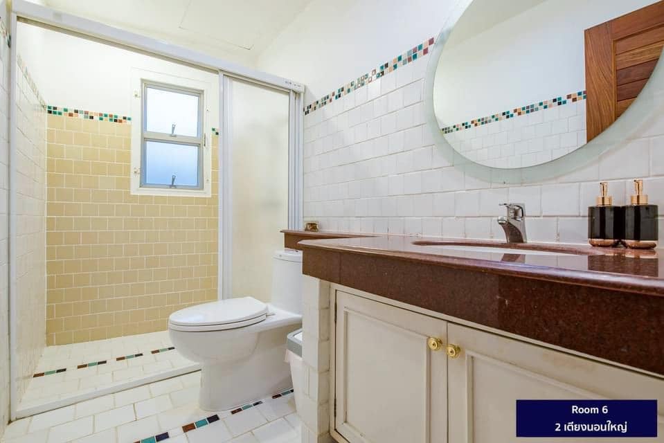 HR15042 บ้านพักติดทะเลหัวหิน The Sunny Beach Villa