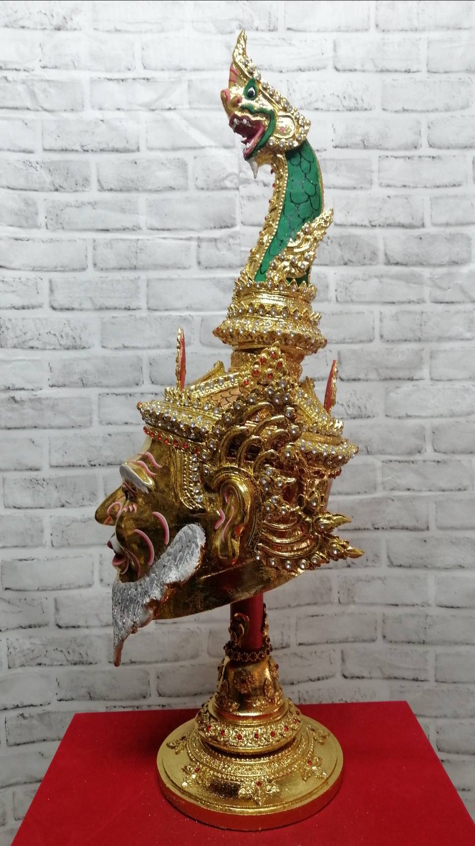 ปู่ภุชงค์ ปู่พญานาค พญานาคราช พร้อมฐานไม้สีแดง