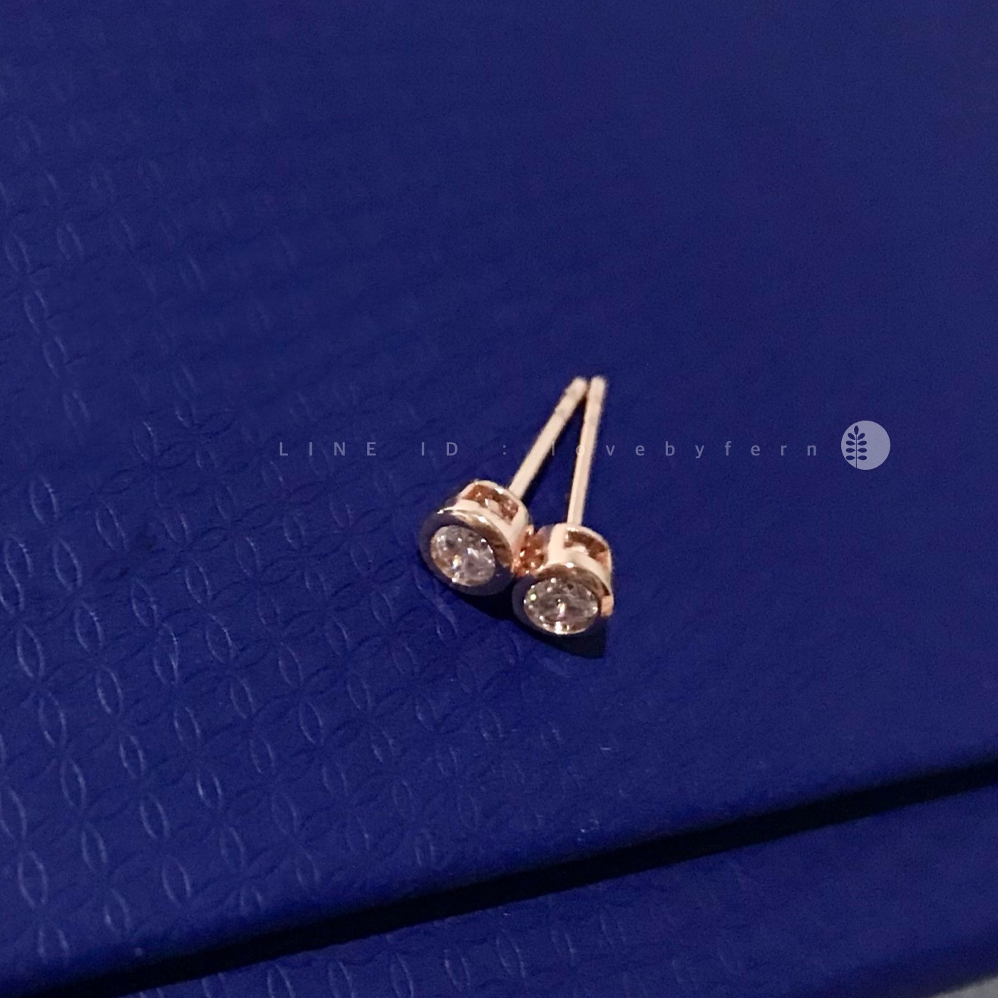 ต่างหูเพชรทรงกลมกรอบพิงค์โกลด์ 3 mm งานสวยเล่นไฟดีงาม ก้านขาเงิน ไร้สานนิเกิลและปรอท ไม่คันไม่แพ้ งานคุณภาพราคาเบาๆ