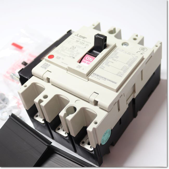 เบรกเกอร์ NF125-SV 3P 20A มิตซูบิชิ MITSUBISHI 20A 3POLE NF125 SV NF125SV