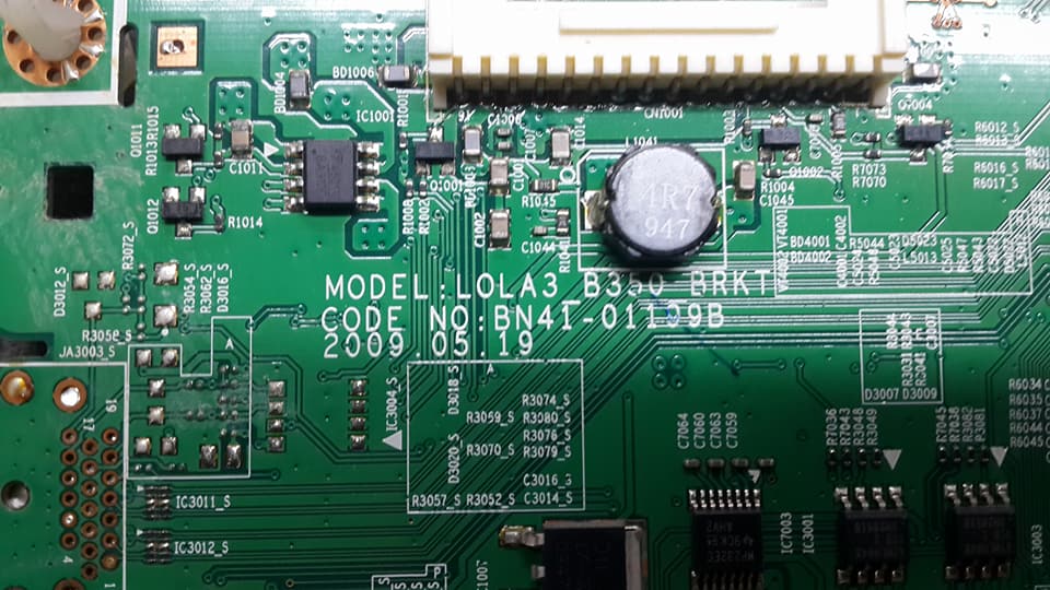 เมนบรอด ซังซุง 32 LA32B350F1