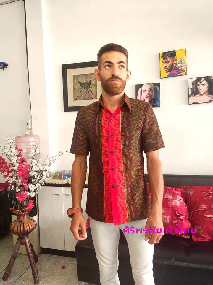 เสื้อสูทชายผ้าฝ้ายมัดหมี่แท้มัดหมี่ตีนแดงทอมือ เสื้อสูทชายฝ้ายแท้ สูทผ้าไทยชาย ซาฟารีผ้าไหมชาย สูทผ้าฝ้ายมัดหมี่ตีนแดง,สูทผ้าไทย ซาฟารีชาย ตามภาพ S