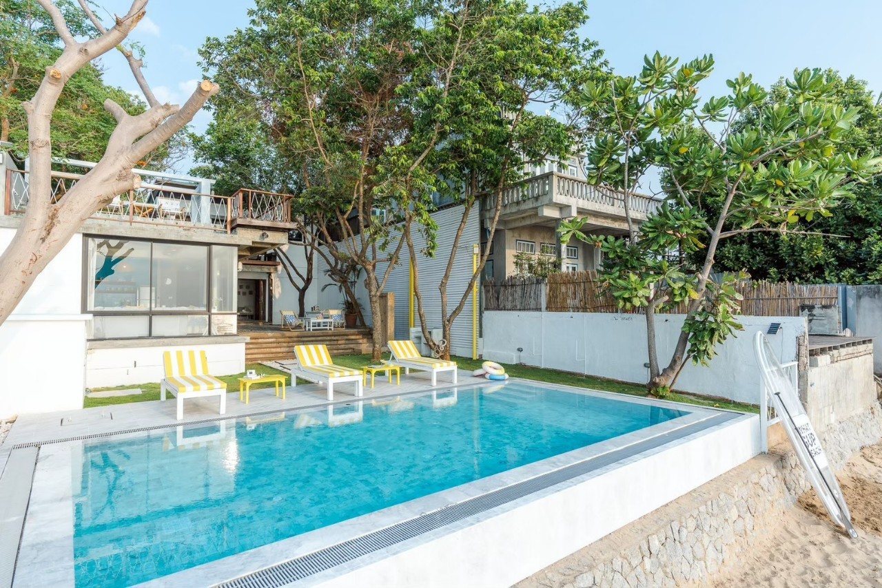 HR15075 บ้านพักติดหาดปราณบุรี The Banana Beach Villa Pranburi