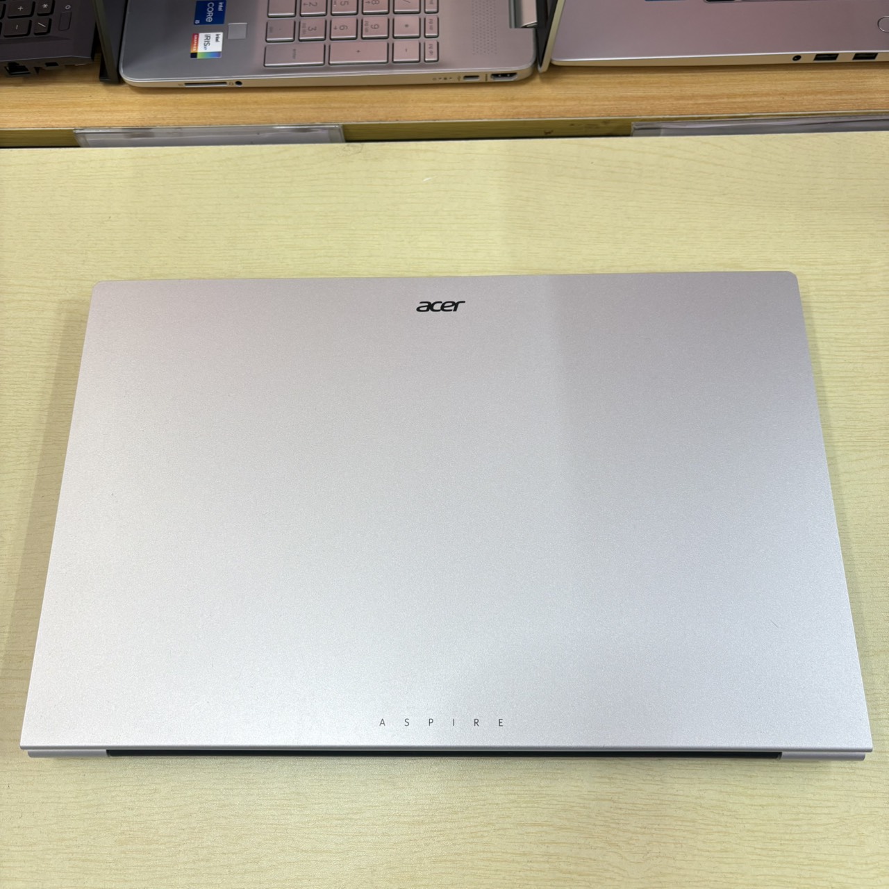 ACER ASPIRE LITE 15 AL15-41P-R47V ประกันศูนย์ 26/02/2027 สภาพเครื่อง 90%