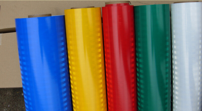 รับตัดสติ๊กเกอร์ 3M สูงสุด 48 นิ้ว ไม่ต้องต่อ ป้ายสติ๊กเกอร์