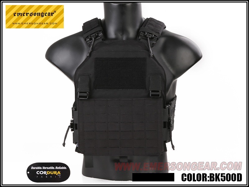 เวสLAVC assault Plate Carrier ยี่ห้อ Emerson คุณสมบัติ : มาพร้อมระบบปลดไว 4 จุด ออกแบบมาให้ระบายความร้อนได้ดี สวมใส่สบาย ขนาดกำลังดี คนตัวใหญ่ก็ใส่ได้ มี3สีให้เลือก สีดำ สีเขียว สีมัลติแคมด