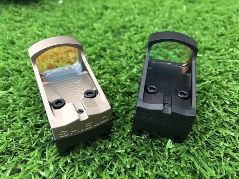 New.GB RMS Reflex Mini Red Dot Sight With Vented Mount and Spacers For Airsoft Glock Pistol Aluminium Black NGA1323 ติดกับปืน GLOCK 17 / 18 / 19 และ ปืนยาว M4 CMMG .22 ราคาพิเศษ