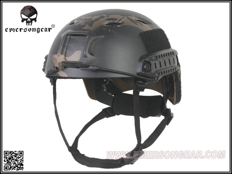 หมวกฟาสกระจก สีพื้น 1,500 สีพราง 1,700 บาท