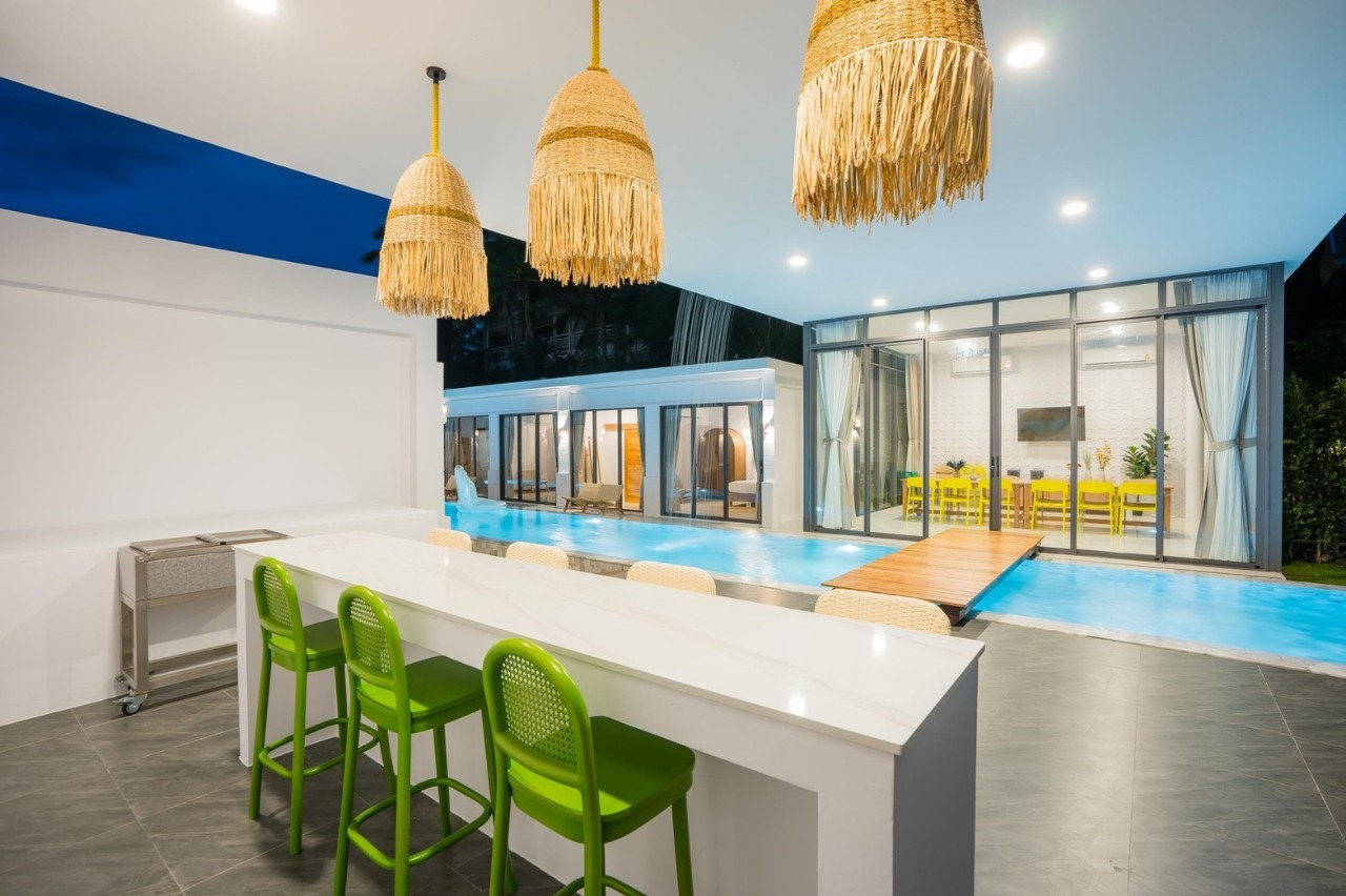 HR15058 บ้านพักติดทะเลชะอำ The Coze Sea Beachfront Pool Villa Cha Am