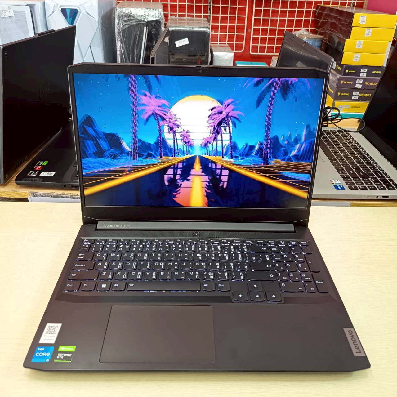 LENOVO IDEAPAD GAMING 3 15IU6 82K1019LTA สภาพเครื่อง 85% ติดฟิล์มกันรอยหน้าจอแล้ว