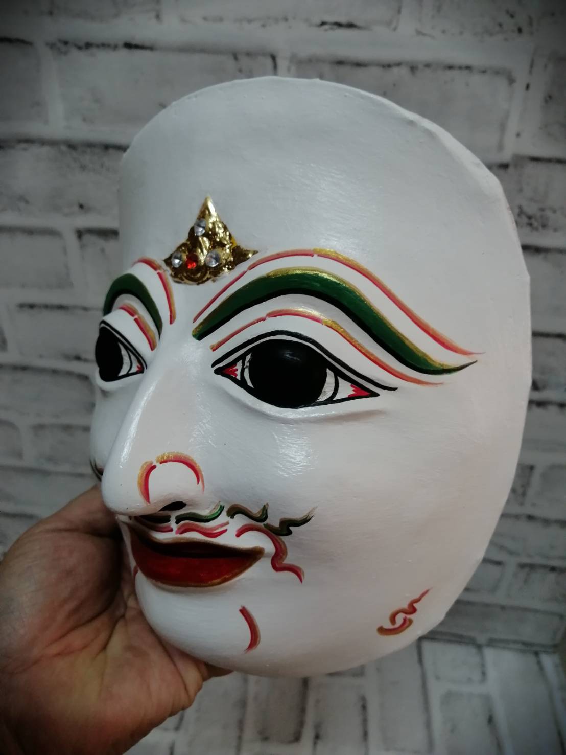 หน้ากาก พระอิศวร ใส่ตาแก้ว