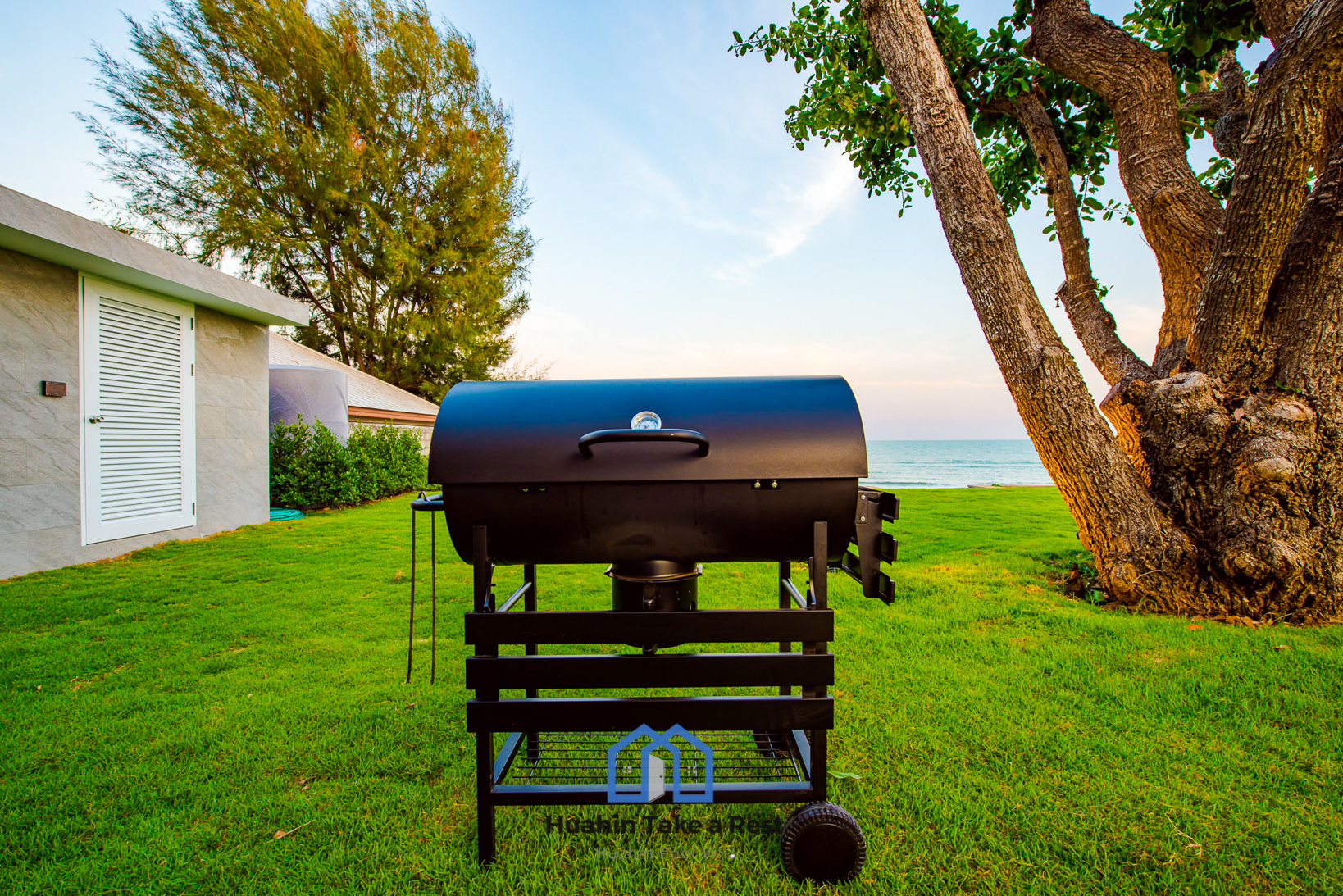 HR15039 บ้านพักติดทะเลหัวหิน The Premium Beach Villa Hua Hin