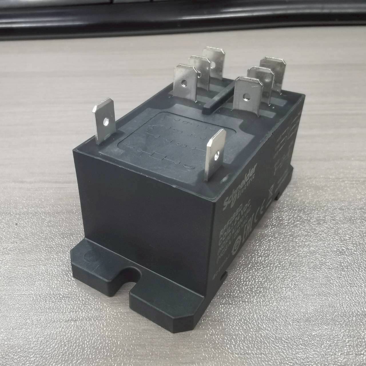 พาวเวอร์รีเลย์ RPF2BBD SCHNEIDER Power Relay Coil24Vdc 2CO 30A รีเลย์ควบคุมปั๊ม ควบคุมอุปกรณ์