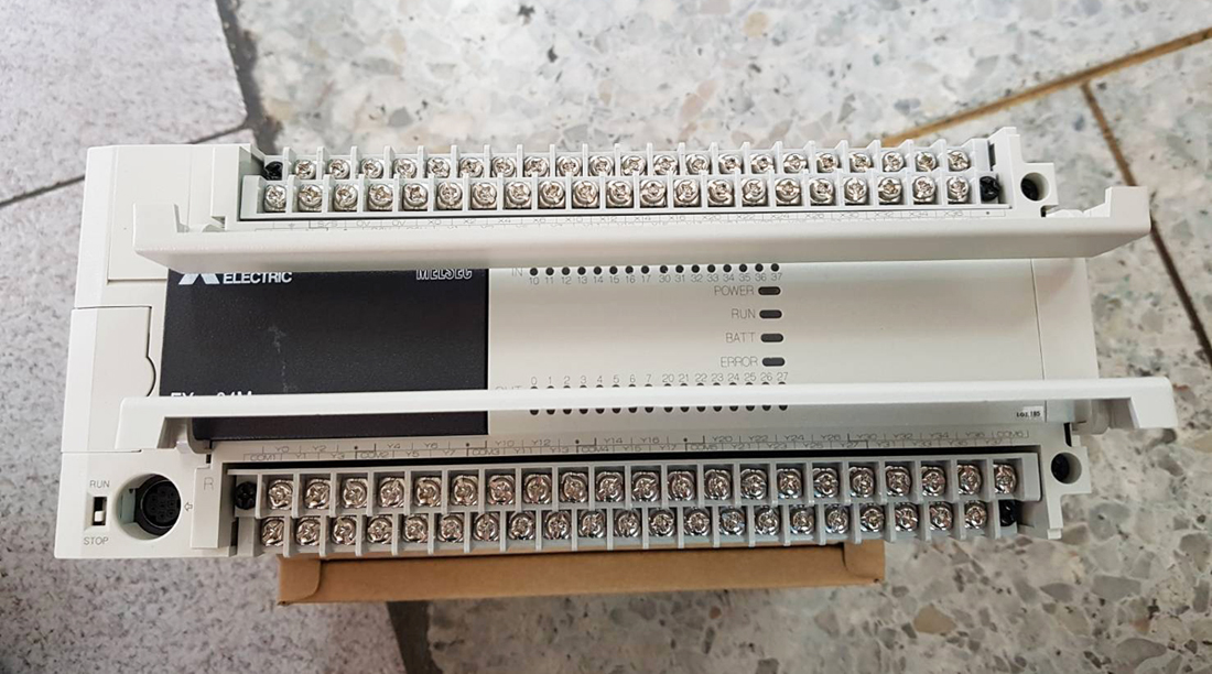 FX3U-64MR/ES-A PLC MITSUBISHI 32 IN/32 OUT AC/DC/RELAY