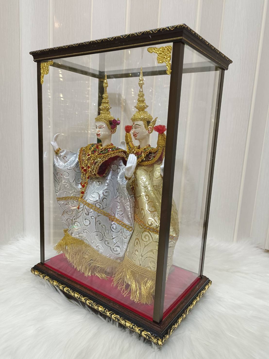 หุ่นกระบอก คู่ พระ นาง ขนาด 30 ซม. พร้อมตู้กระจกลายไทย