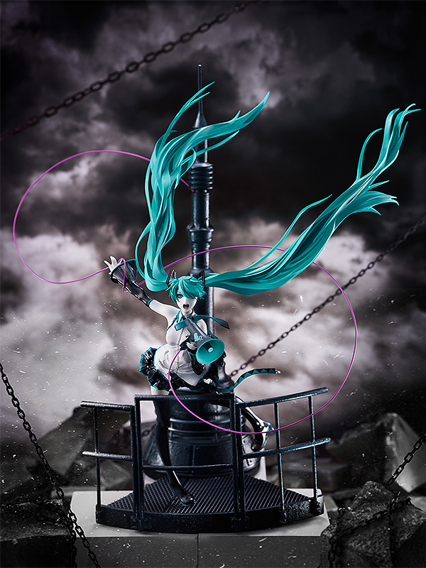 เปิดจอง : Hatsune Miku: Love is War Refined Ver. -Good Smile Company 20th Anniversary Book-