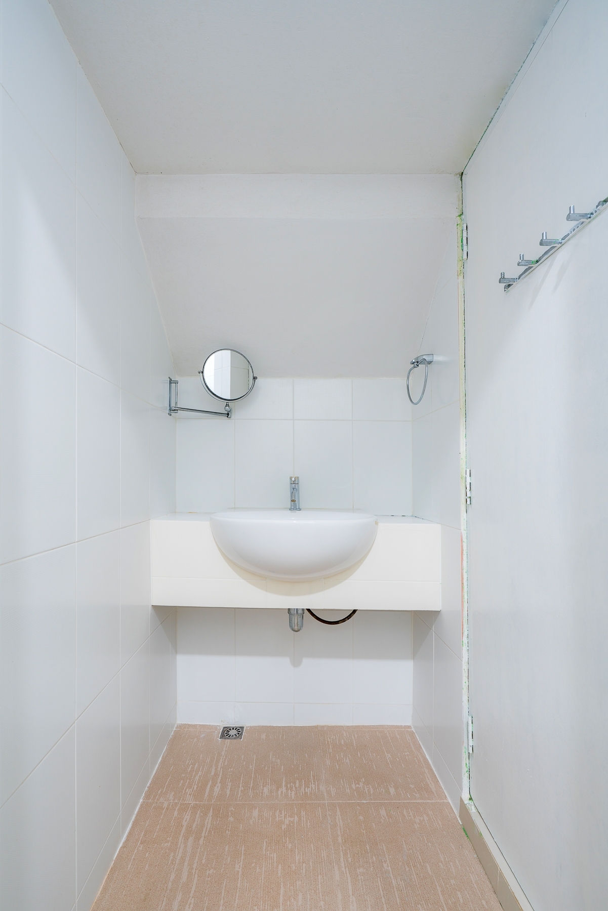 HR15070 บ้านพักติดทะเล The Gina Beach Villa Pranburi