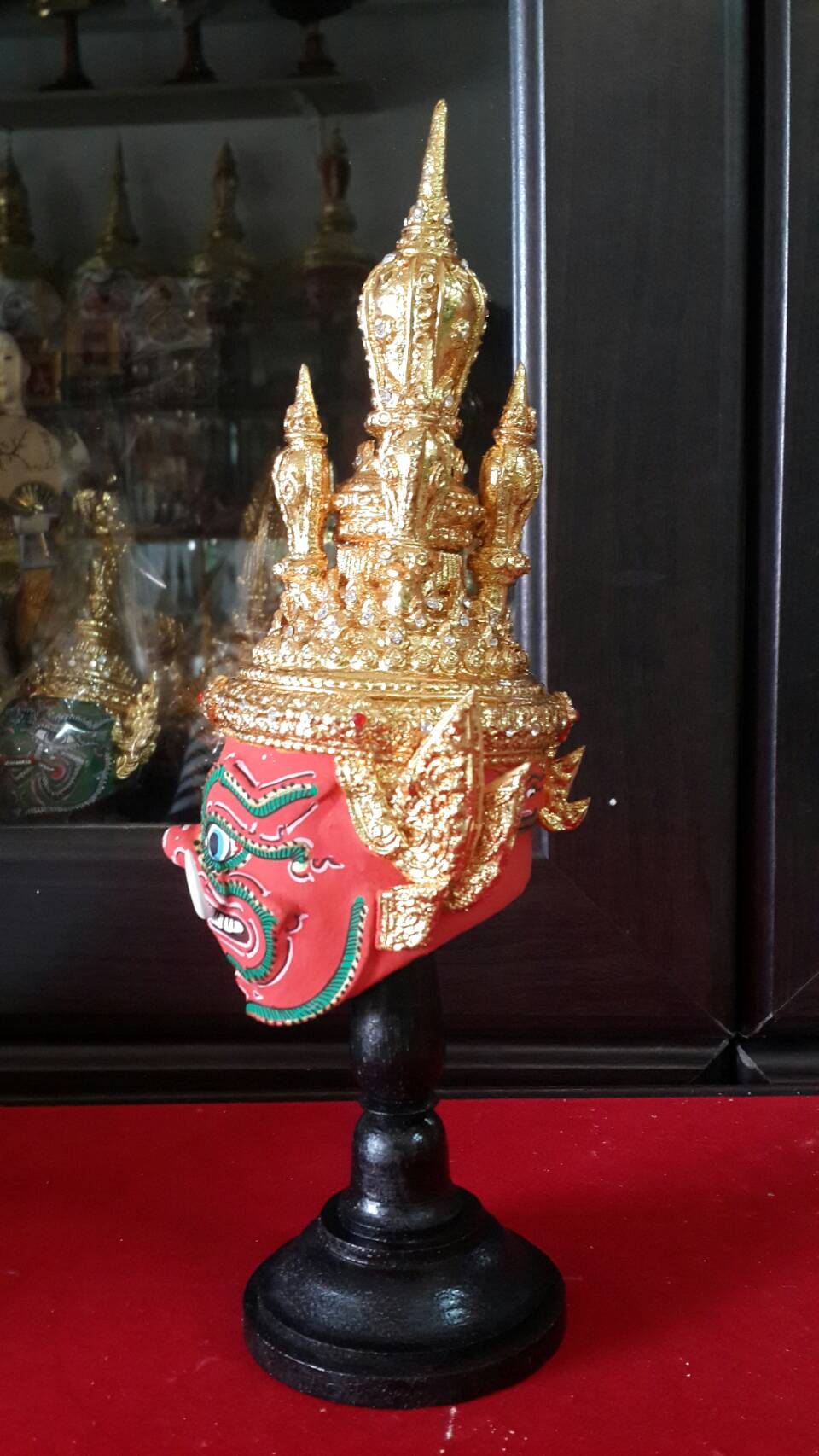 อากาศตะไล ประดับเพชร