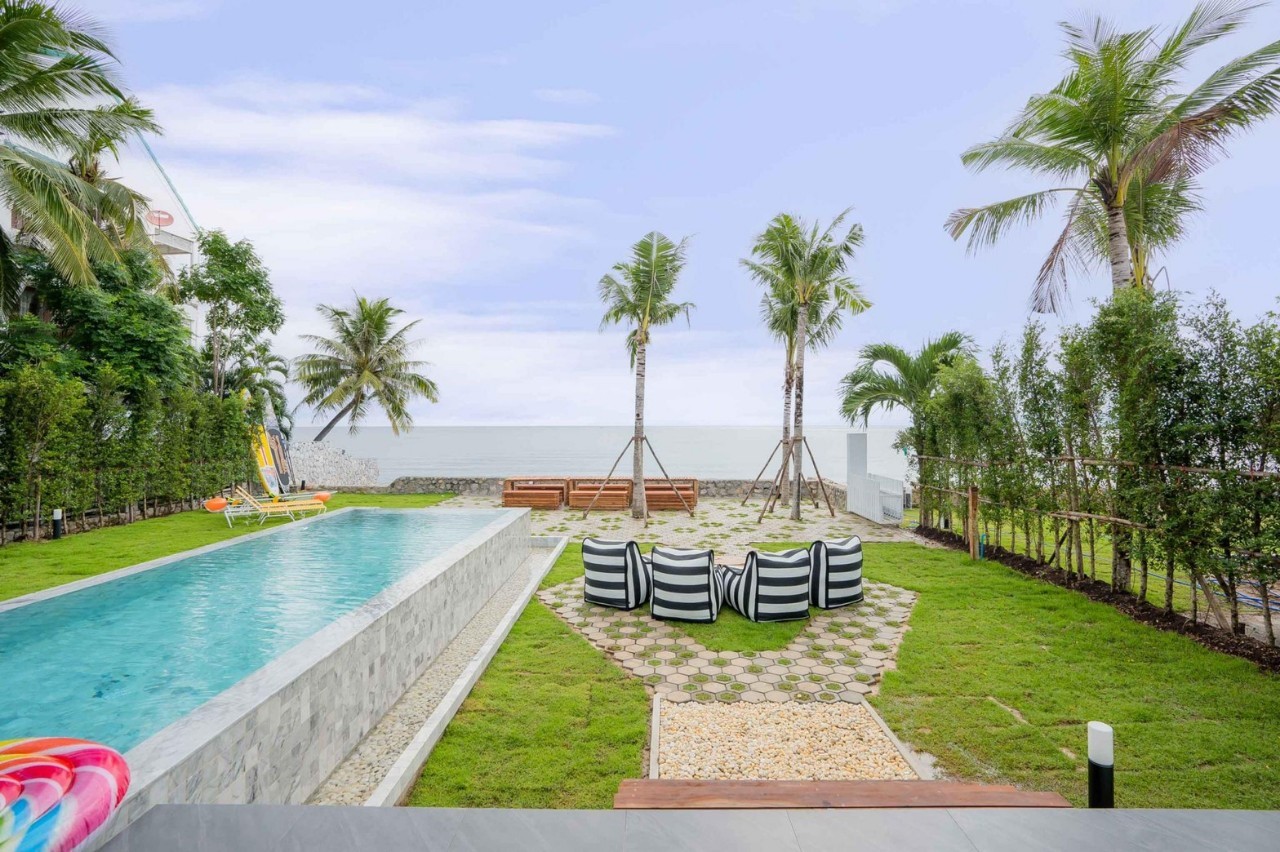 HR15058 บ้านพักติดทะเลชะอำ The Coze Sea Beachfront Pool Villa Cha Am