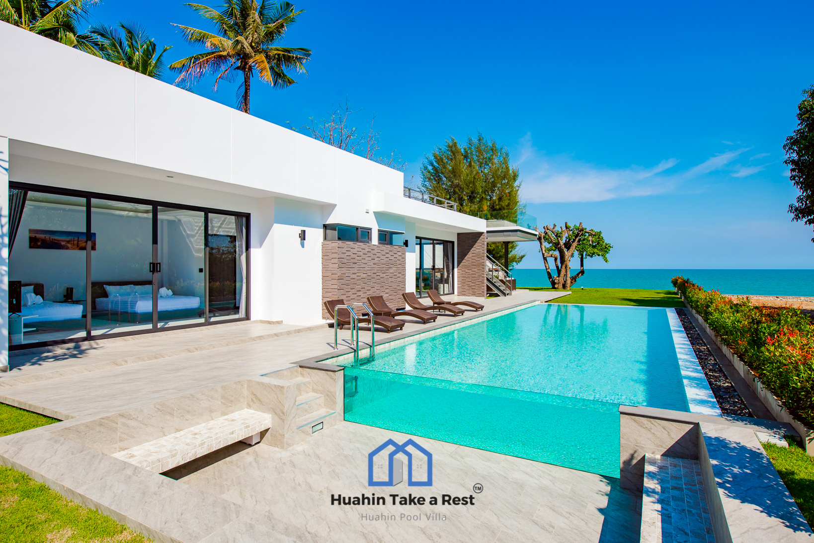 HR15039 บ้านพักติดทะเลหัวหิน The Premium Beach Villa Hua Hin