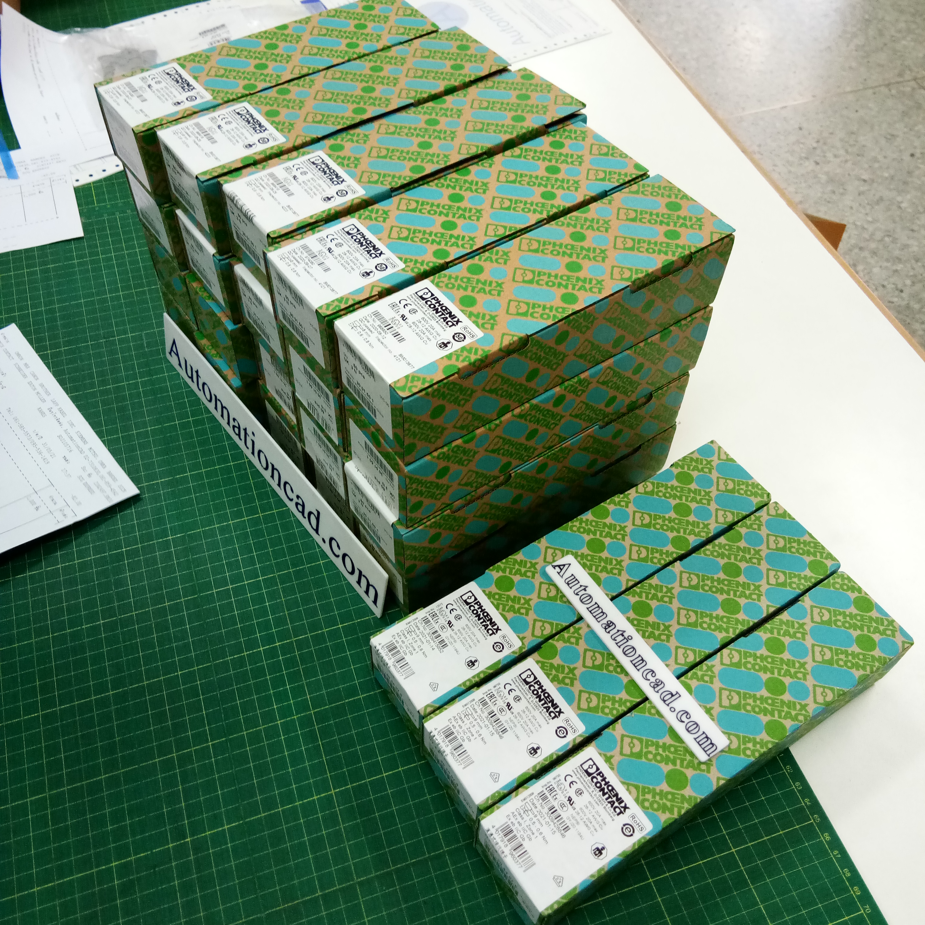 TERMINAL เทอร์มินอล PHOENIX CONTACT UT2.5-3044076 สำหรับสายไฟขนาด 0.14 mm² - 4 mm²