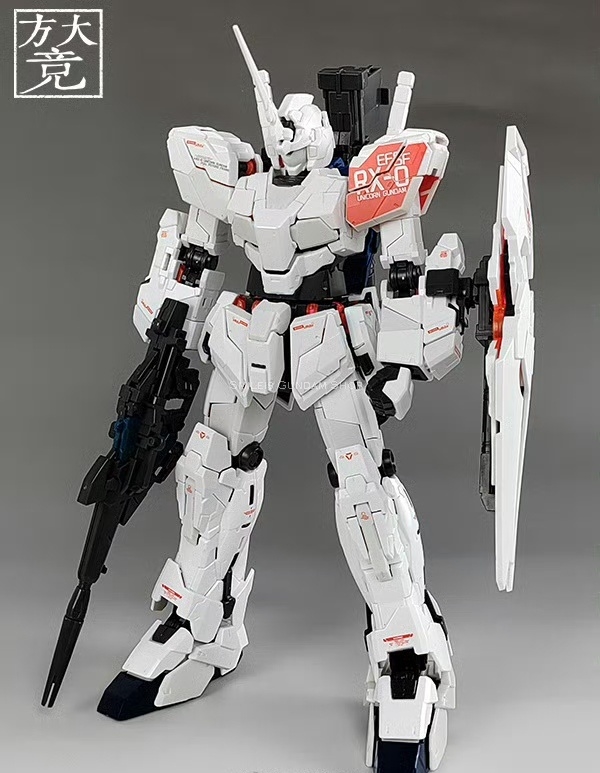 1/72 Unicorn+Transparent Armor Part[Fang Da Jing] กล่องชำรุด