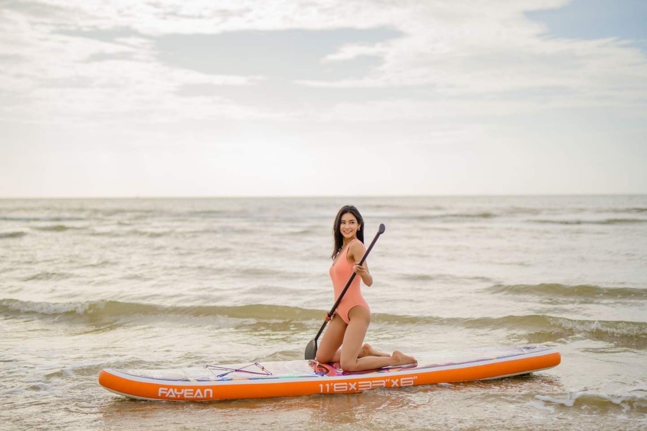 HR15049 บ้านพักติดทะเล The Breezy Beach Pool Villa Cha Am