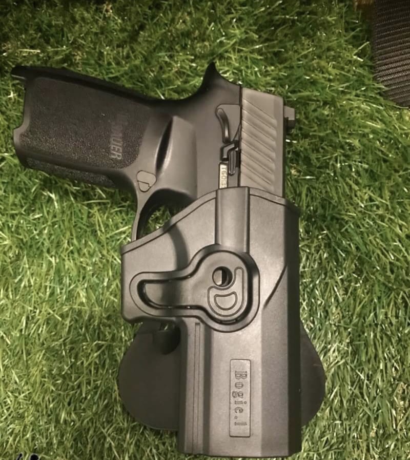 Sig P320 ซองปืนที่เจ้าหน้าที่ตำรวจใช้มากที่สุด‼️‼️ ✔️ซองปืนโฟลิเมอร์แท้ 100% ✔️ซองปืนแบบล็อก 2ชั้น ป้องกันผู้ไม่หวังดีแย่งปืน🔫 ✔️ซองปืนเหน็บเข็มขัดล็อกแน่น วิ่งได้ไม่ต้องกังวลปืนหล่น‼️😊😊 ✔️ซองปืนเพื่อตำร