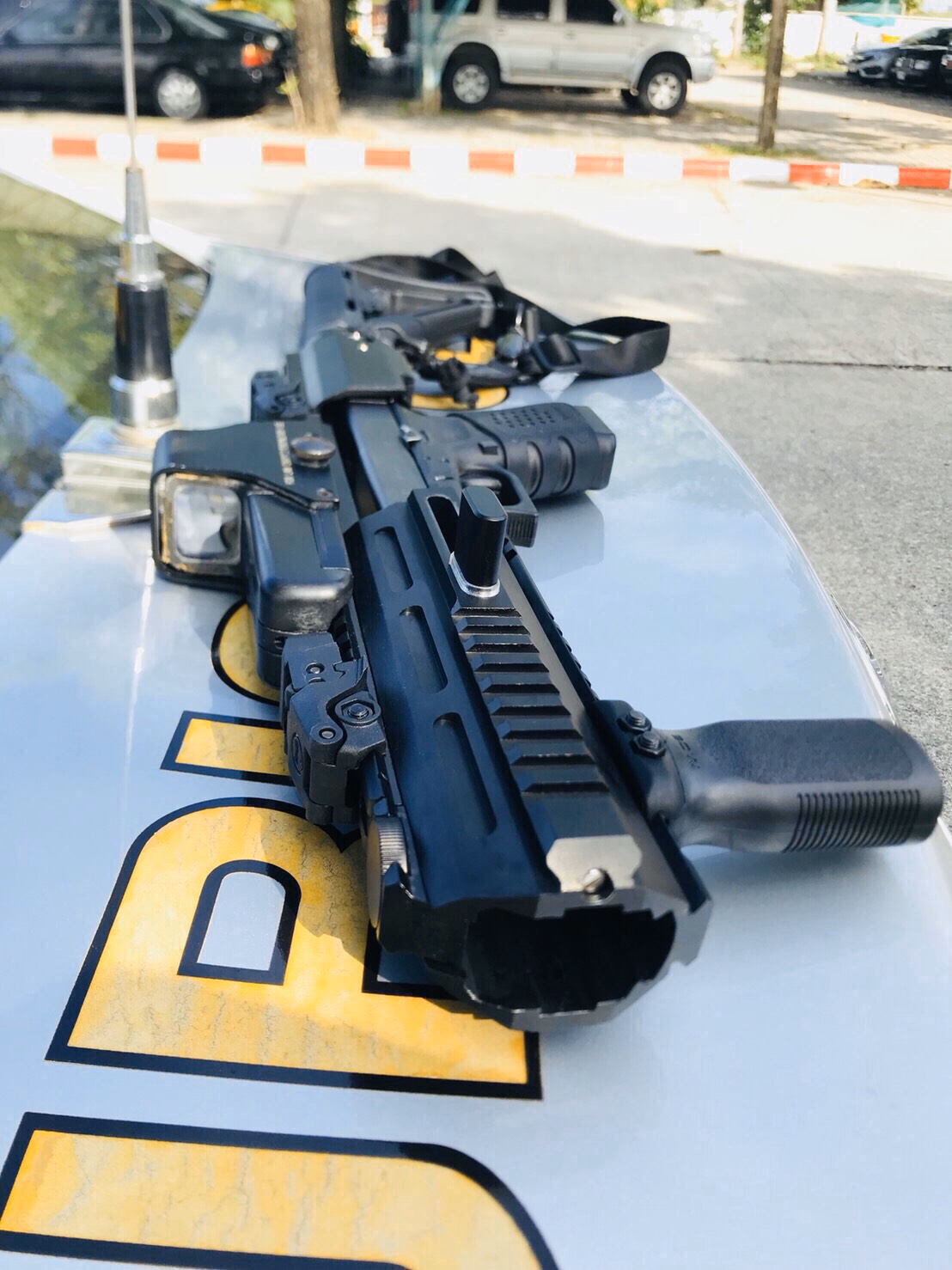 ชุดประกอบปืนสั้น Hera Glock + พานท้ายCTR H.E.R.A Arms Glock Carbine Conversion Kit สำหรับปืนGlock17/18/19 คุณสมบัติ : #ชุดแต่งที่จะเปลี่ยนปืนสั้นให้เป็นปืนยาว #ทำจากอลูมิเนียม ทำให้แข็งแรงทนทาน น้ำหนักเบา #ติดตั้งง่าย #มาพร้อมพานท้าน Magpul CTR #พานท้ายสา