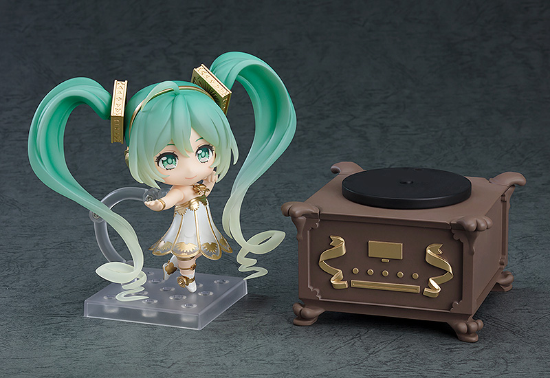 เปิดจอง : Nendoroid Hatsune Miku: Symphony 5th Anniversary Ver.