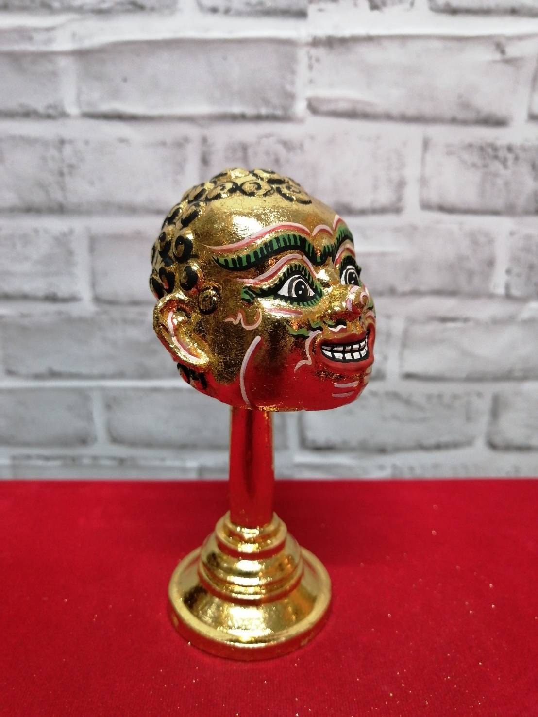 เศียรเจ้าเงาะ ขนาดเล็ก พร้อมฐานทอง